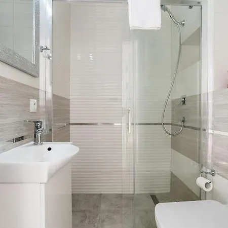 Διαμέρισμα Cozy Flat Near Metro Szwedzka